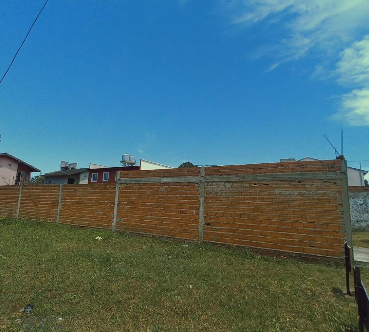 Lote de 350 M², Ubicado Sobre Importante Av! 2