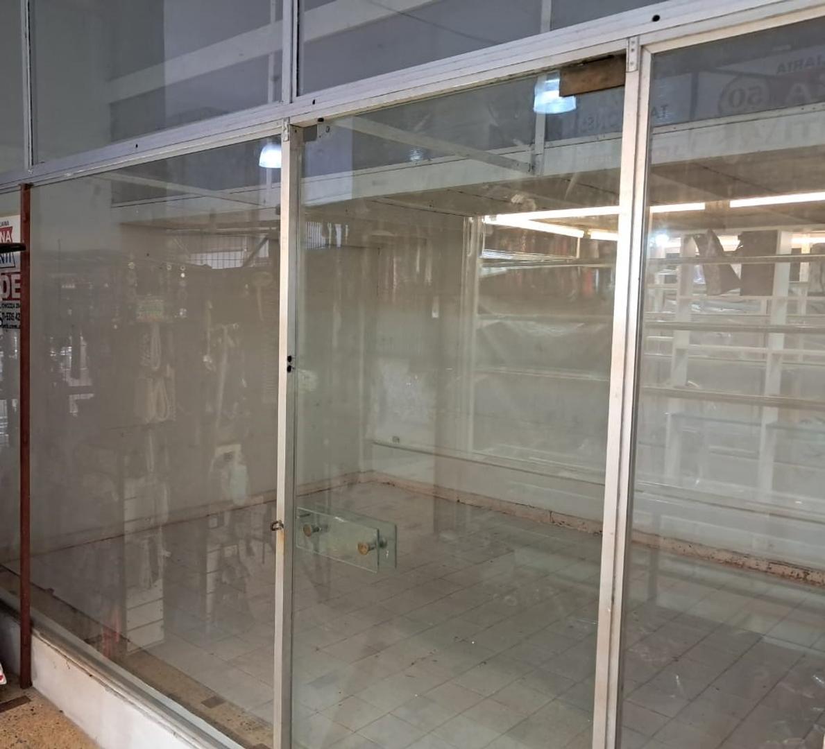 Foto de Local comercial en pleno centro de San Bernardo!, imagen 3