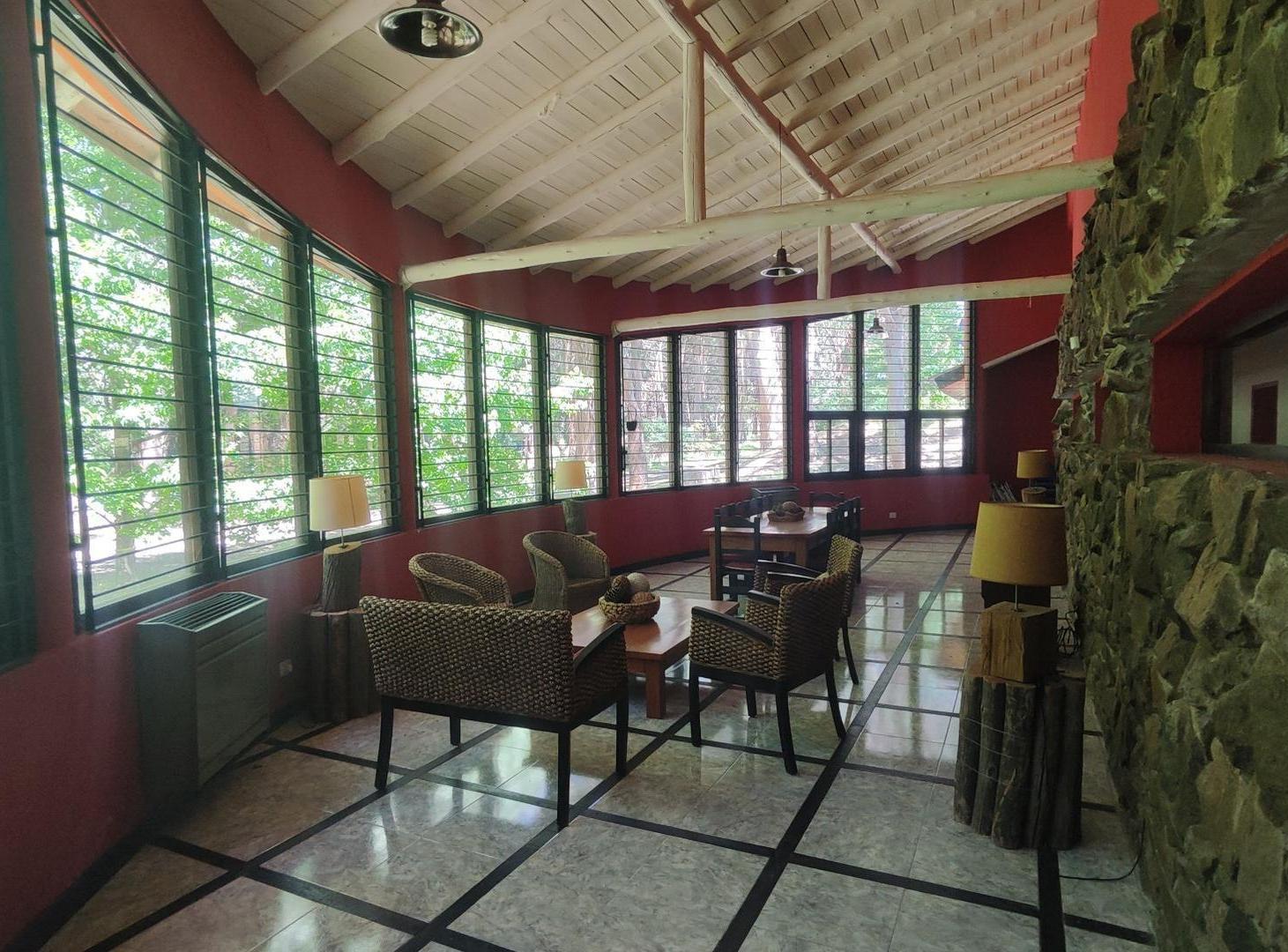 Chalet en barrio privado "El Descanso" - La Lucila del Mar
