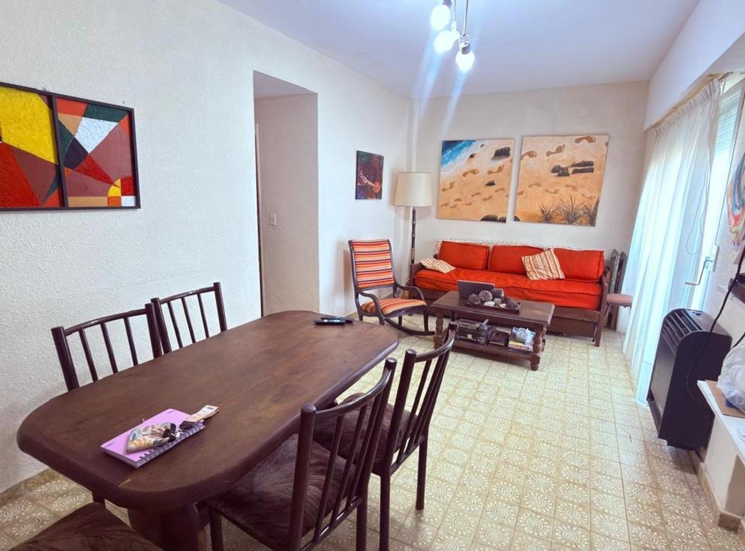 2 Ambientes con Cochera a 2 Cuadras del Mar, IMPECABLE!