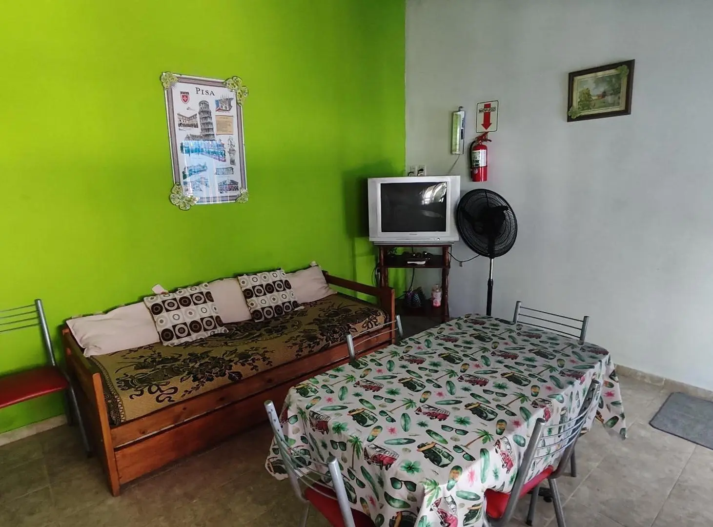 Alquiler anual, departamento de 3 ambientes en Mar de Ajo. 3