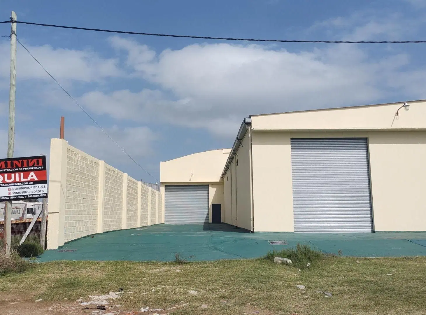 Galpón con inmejorable ubicación | Entrada de Mar de Ajó 2