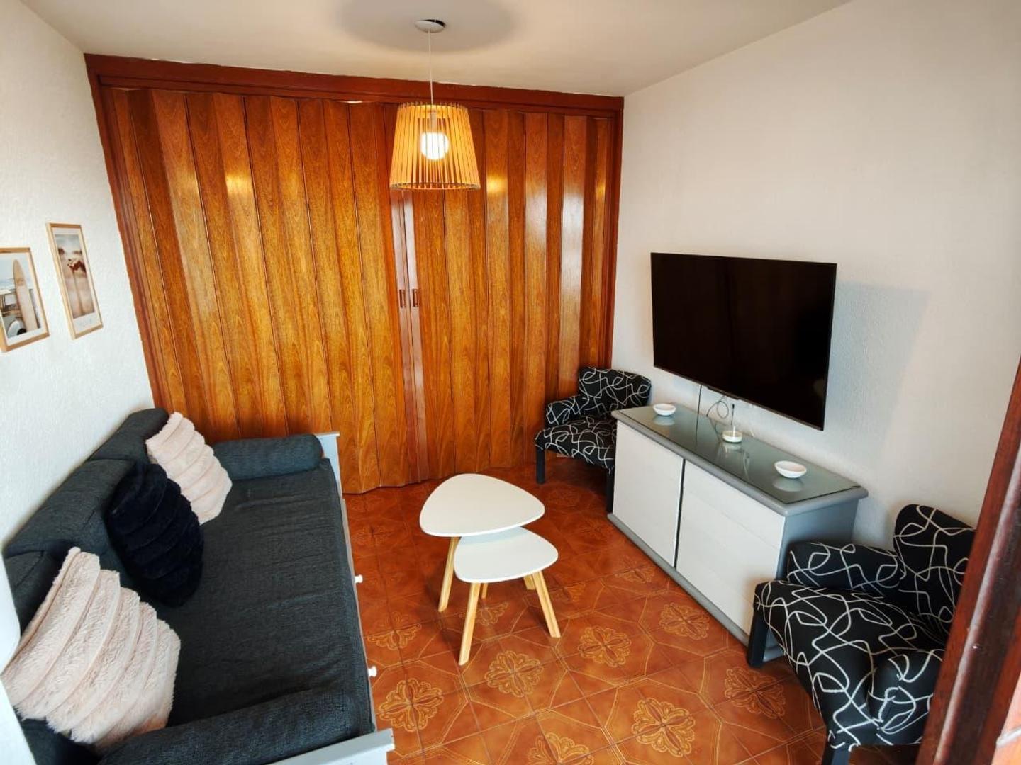 Departamento 2 amb, Frente al mar, C/balcón y Gas natural.