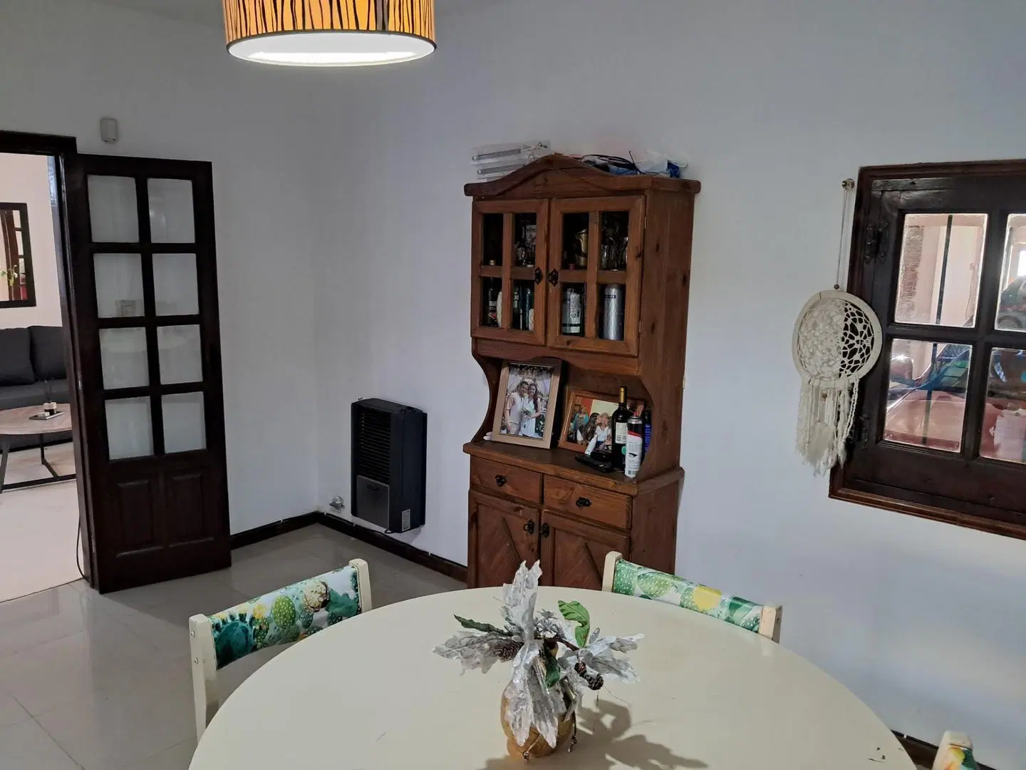 Excelente Casa Familiar de 2 Plantas con 4 dormitorios. 5