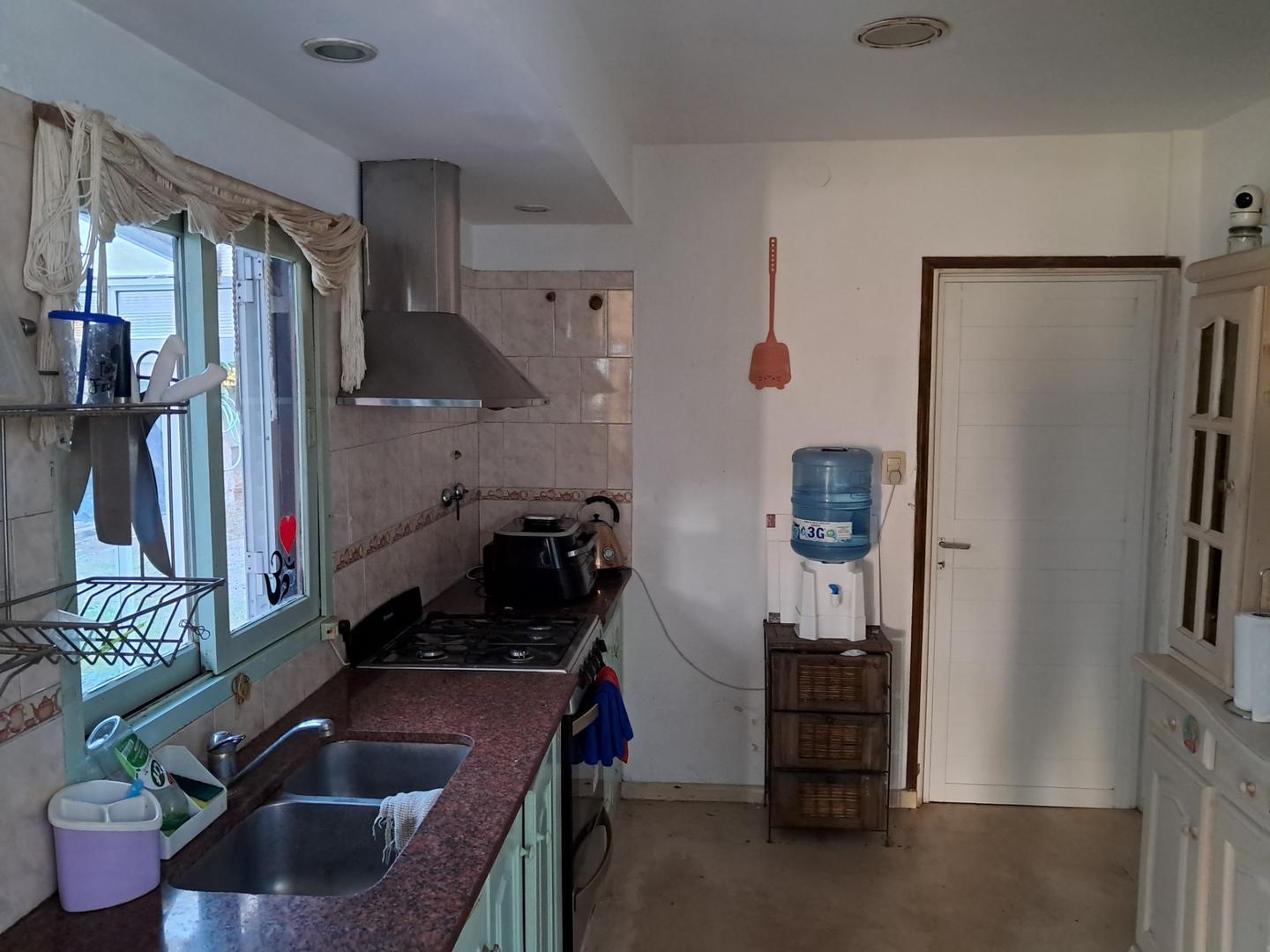 Foto de Excelente Casa Familiar de 2 Plantas con 4 dormitorios., imagen 3