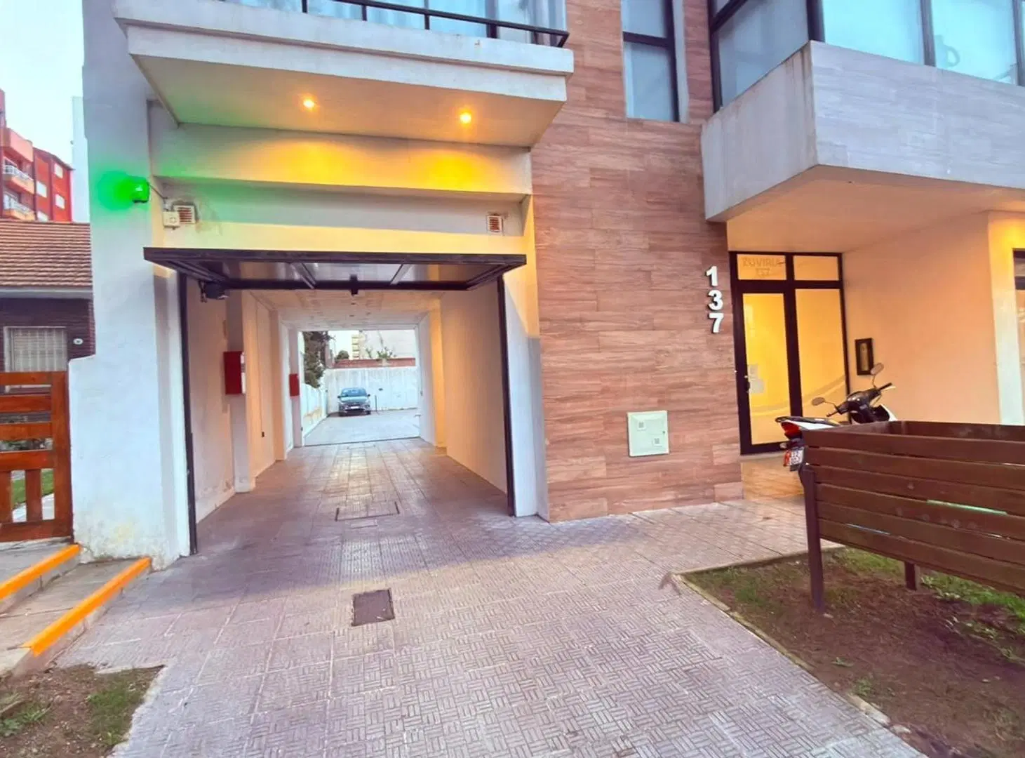 Departamento monoambiente como nuevo, vista al mar! 3