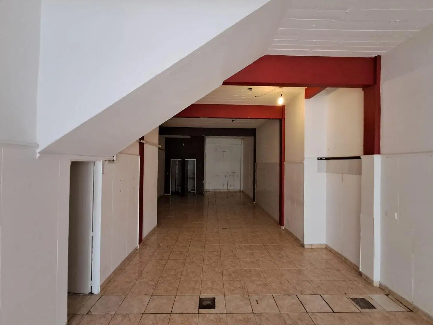 Local Comercial en Alquiler - Centro de Mar De Ajo. 3