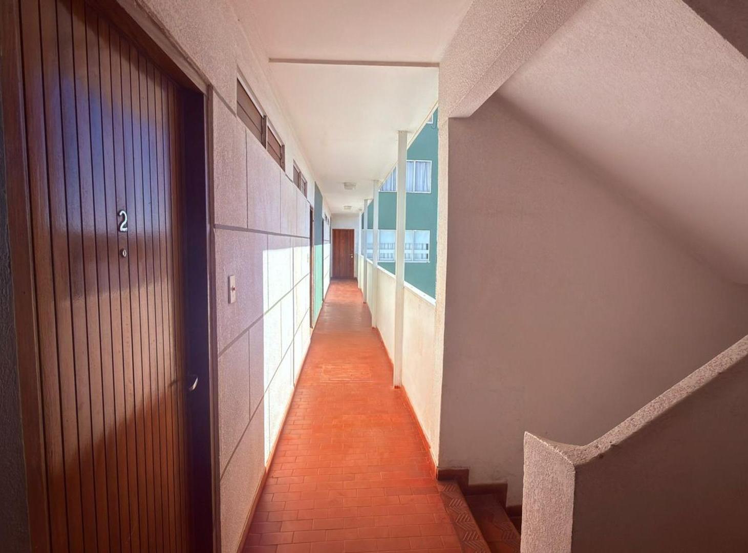 Foto de EXCELENTE MONOAMBIENTE CON VISTA AL MAR, A 100 DE LA PLAYA., imagen 4