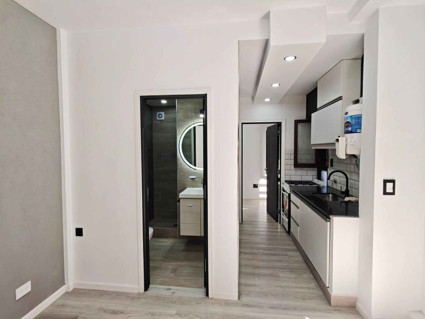 Foto de DEPARTAMENTO DE 3 AMBIENTES COMO NUEVO, GAS NATURAL!, imagen 3