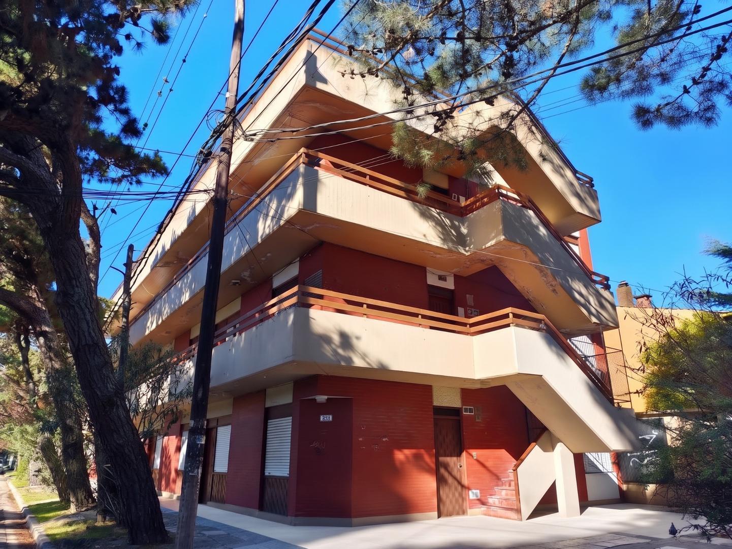 Foto de DEPARTAMENTO DE 3 AMBIENTES COMO NUEVO, GAS NATURAL!, imagen 5