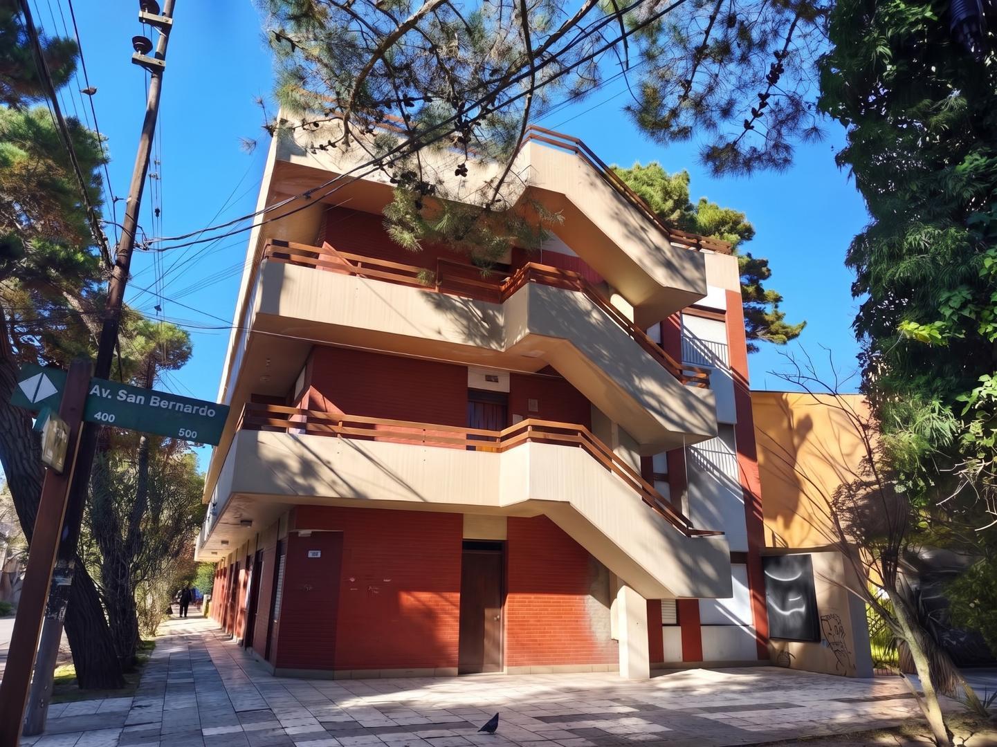 Foto de DEPARTAMENTO DE 3 AMBIENTES COMO NUEVO, GAS NATURAL!, imagen 1