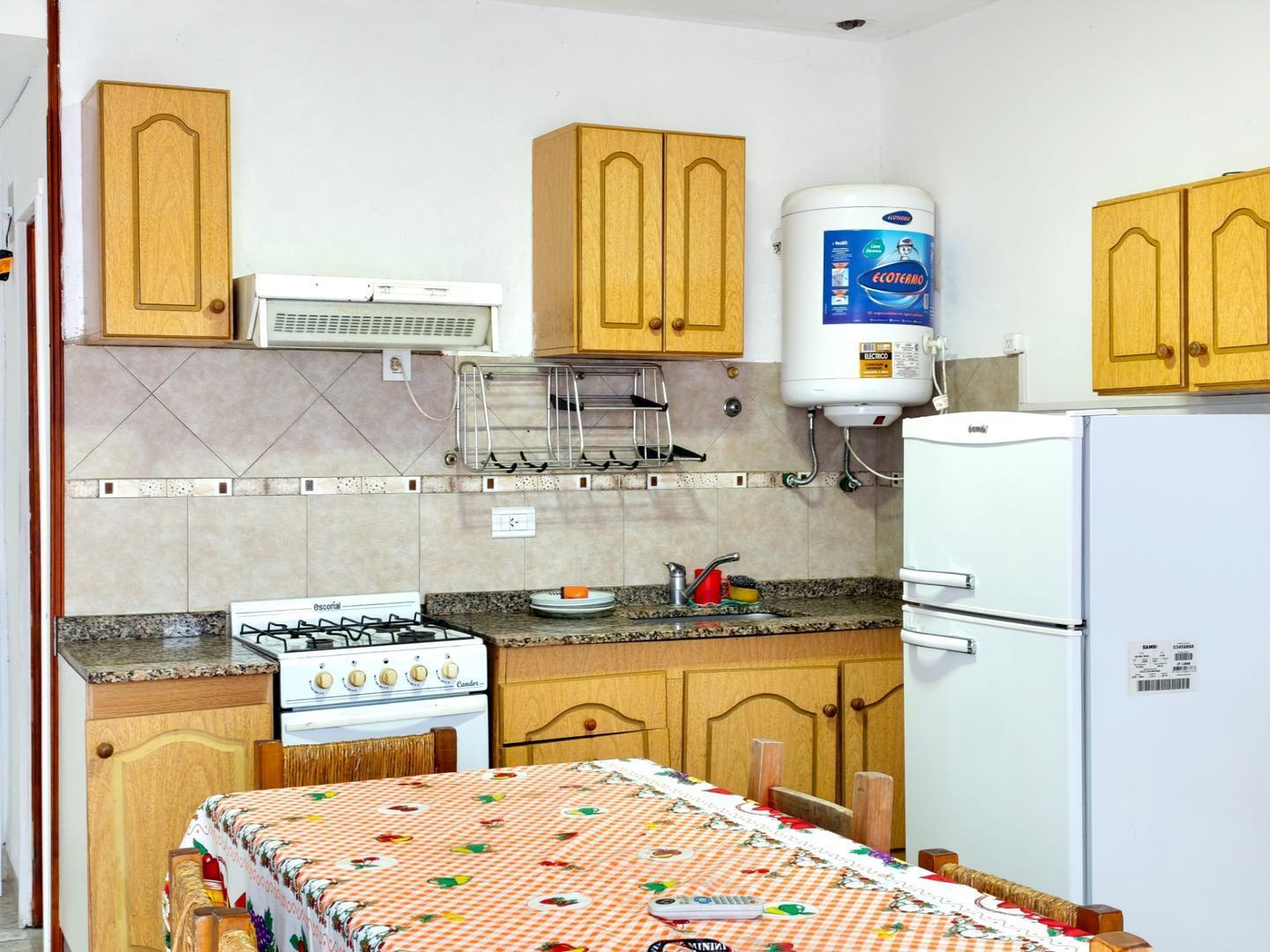 Foto de Departamento de 3 ambientes en pleno centro de Mar De Ajo., imagen 4