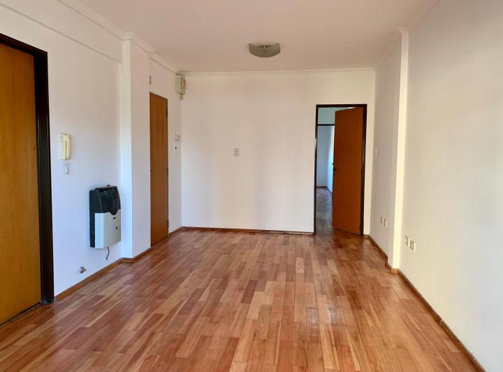 Dos dormitorios cochera Candioti 3