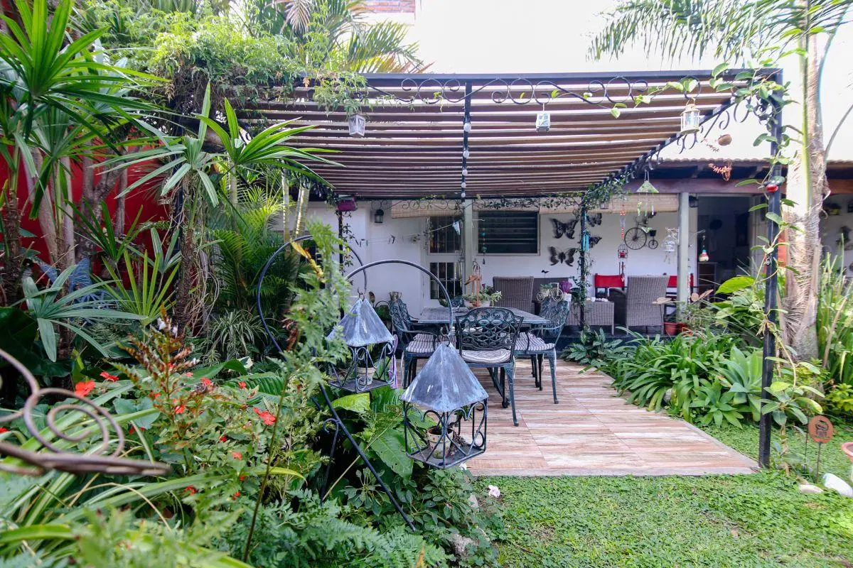Apta Crédito Hipotecario., casa, Cochera, Patio Verde, Piscina 4