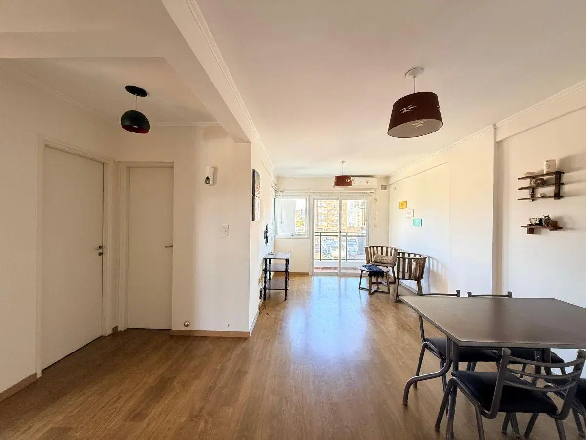 Un dormitorio Centro Sur 5
