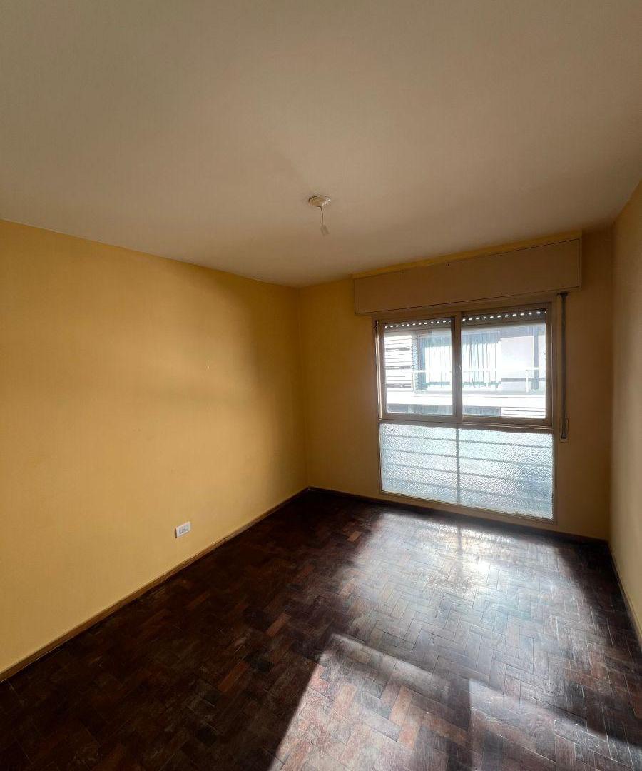 Foto de DEPARTAMENTO 2 DORMITORIOS EN PLENO CENTRO - BELGRANO AL 100, imagen 3