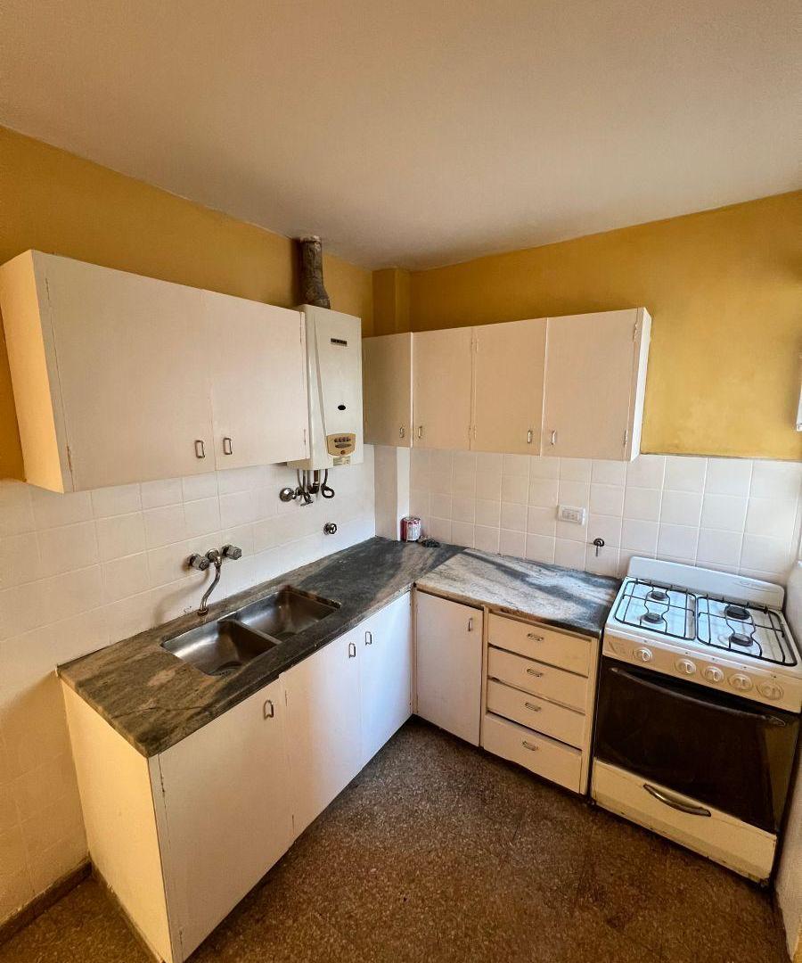 Foto de DEPARTAMENTO 2 DORMITORIOS EN PLENO CENTRO - BELGRANO AL 100, imagen 5