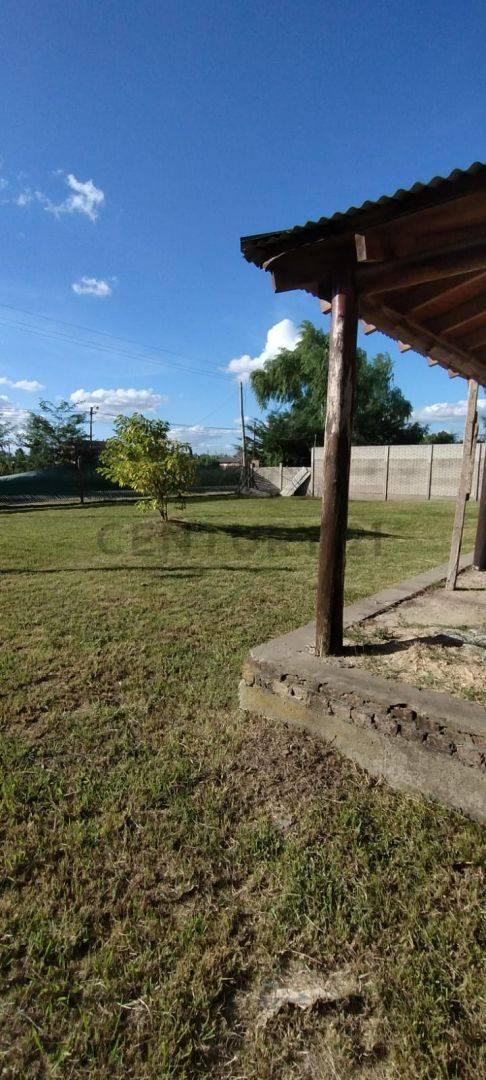 Casa con Parque en Venta. 2 Dorm.. Brandsen. 1