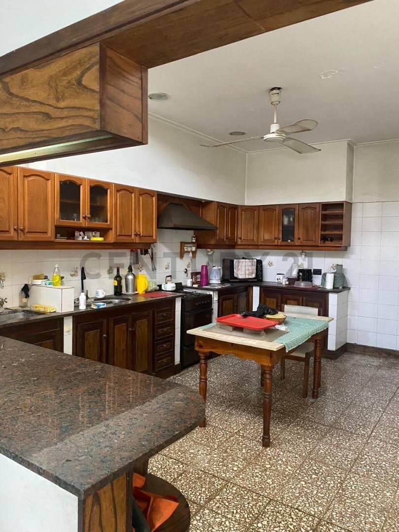 25 71 y 72 Casa en venta 3 dormitorios La Plata
