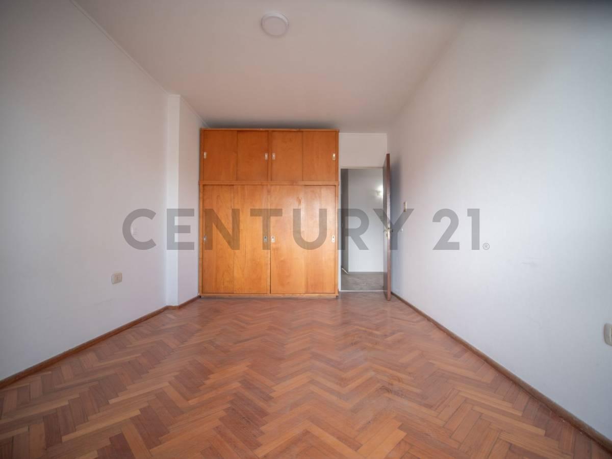 51 9 y 10, Departamento en Venta La Plata 3