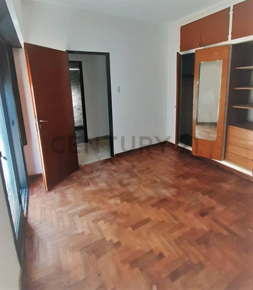 41 27 y 28 Departamento PH 2 Domritorios en Venta La Plata 4