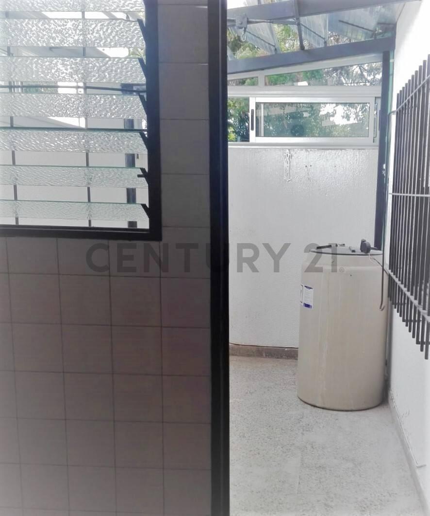 41 27 y 28 Departamento PH 2 Domritorios en Venta La Plata 2