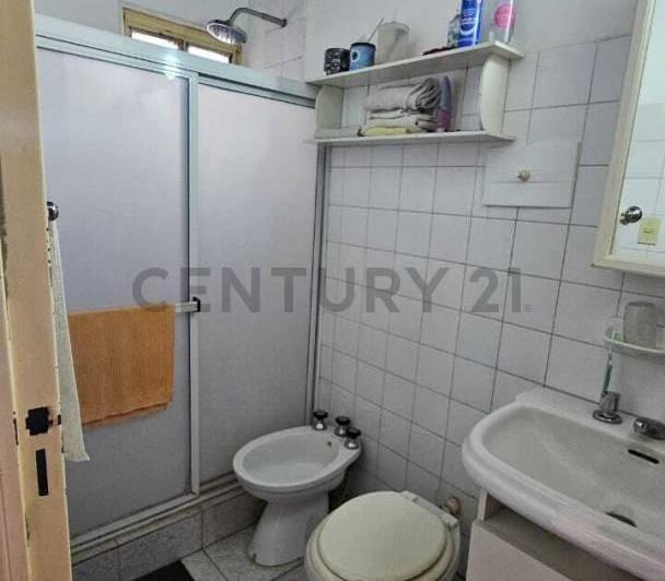 Dúplex en venta - Dos dormitorios. 81 entre 28 y 29. 1