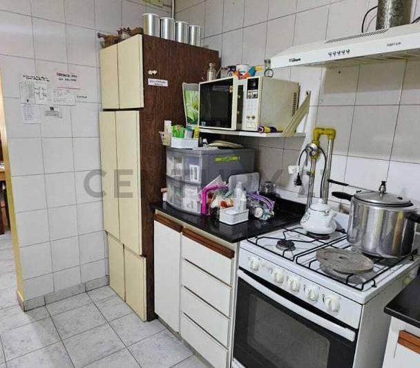 Dúplex en venta - Dos dormitorios. 81 entre 28 y 29. 4