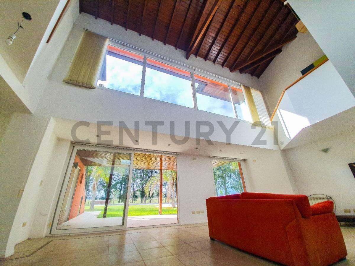 Foto de Casa en Venta. Haras del Sur I, imagen 2