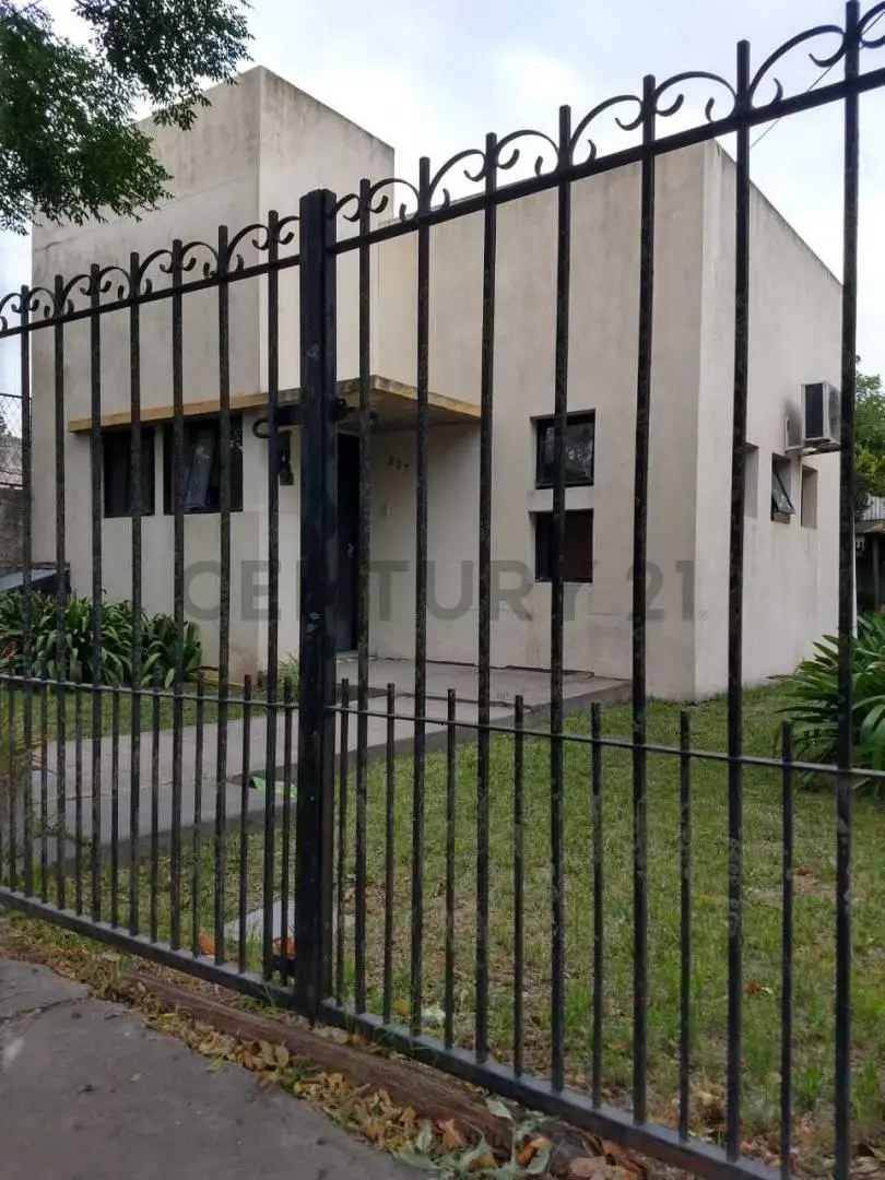 Casa venta sobre lote de 10 por 60. General Mansilla. Bavio 2
