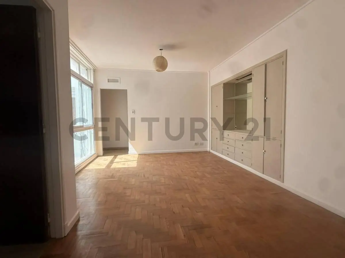 Departamento 2 dormitorios en venta, 60 entre 18 y Plaza Yrigoyen, La Plata 2