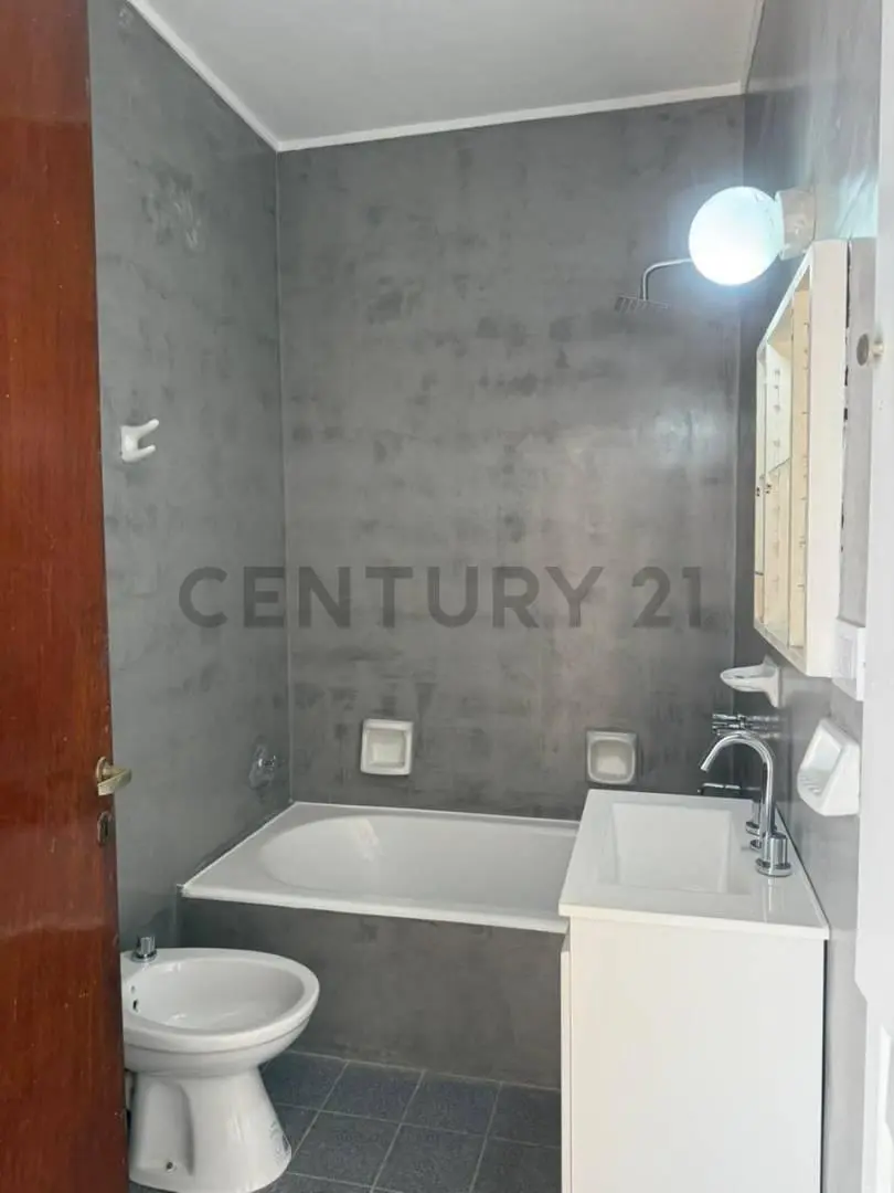 Departamento 2 dormitorios en venta, 60 entre 18 y Plaza Yrigoyen, La Plata 5