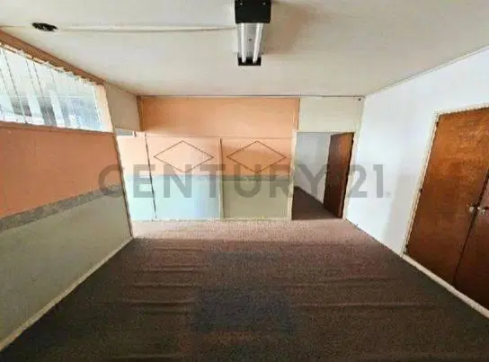 Oficina en venta. Calle 48 entre 5 y  6. 3