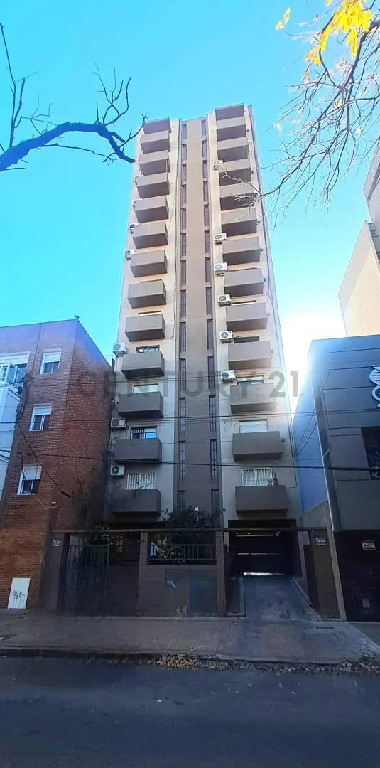 66 entre 3 y 4. Departamento en Venta 2 dormitorios con cochera 4
