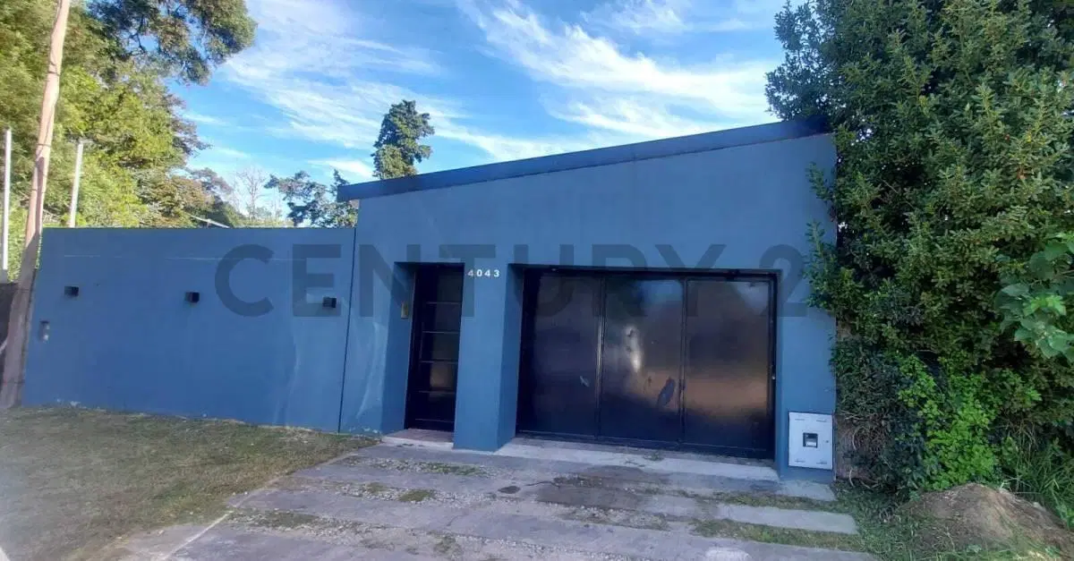 134 entre 428 y 429. Casa en Venta 3 dorm. Villa Elisa. 2