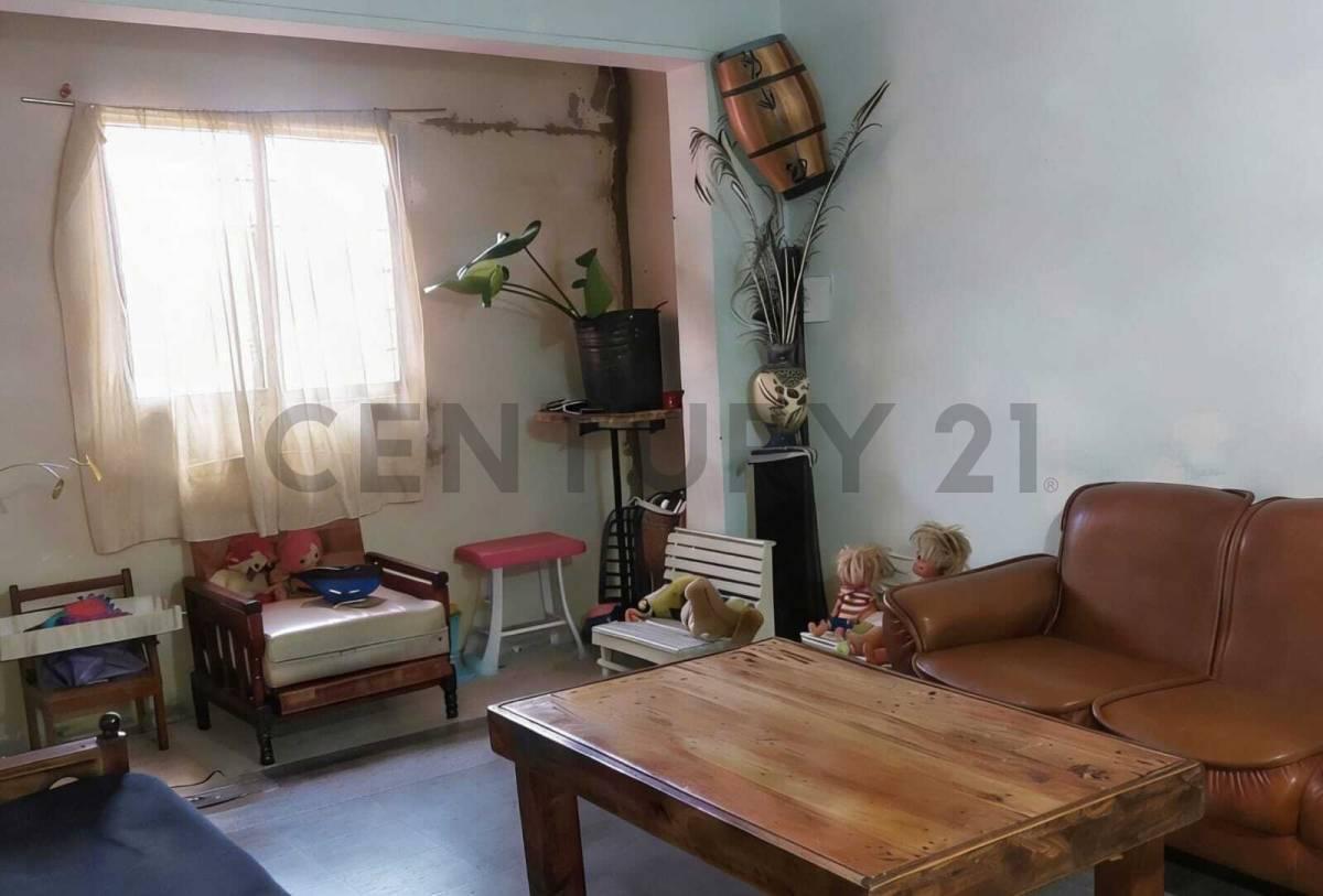 522 bis entre 118 y 119. Casa en venta Tolosa