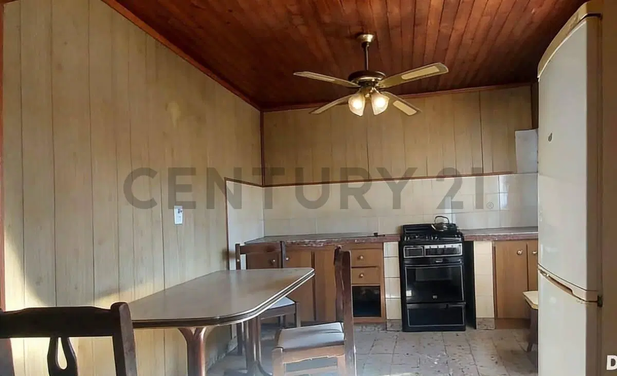 514 ENTRE 5 Y 6 .CASA EN VENTA DE DOS DORMITORIOS RINGUELET. 2