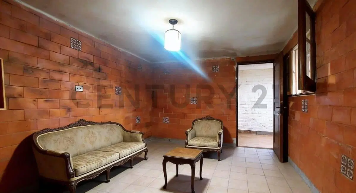 514 ENTRE 5 Y 6 .CASA EN VENTA DE DOS DORMITORIOS RINGUELET. 5