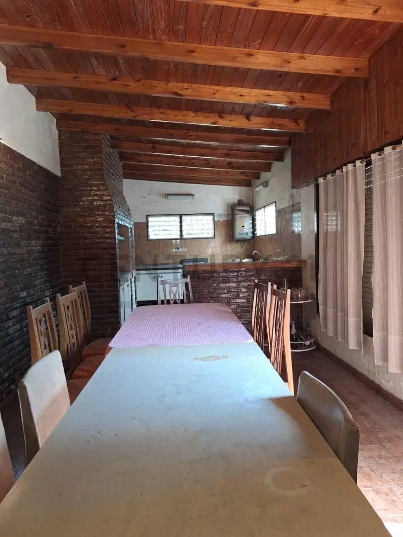 476 entre 8 y 9. Casa de 3 dormitorios en venta en City Bell 4