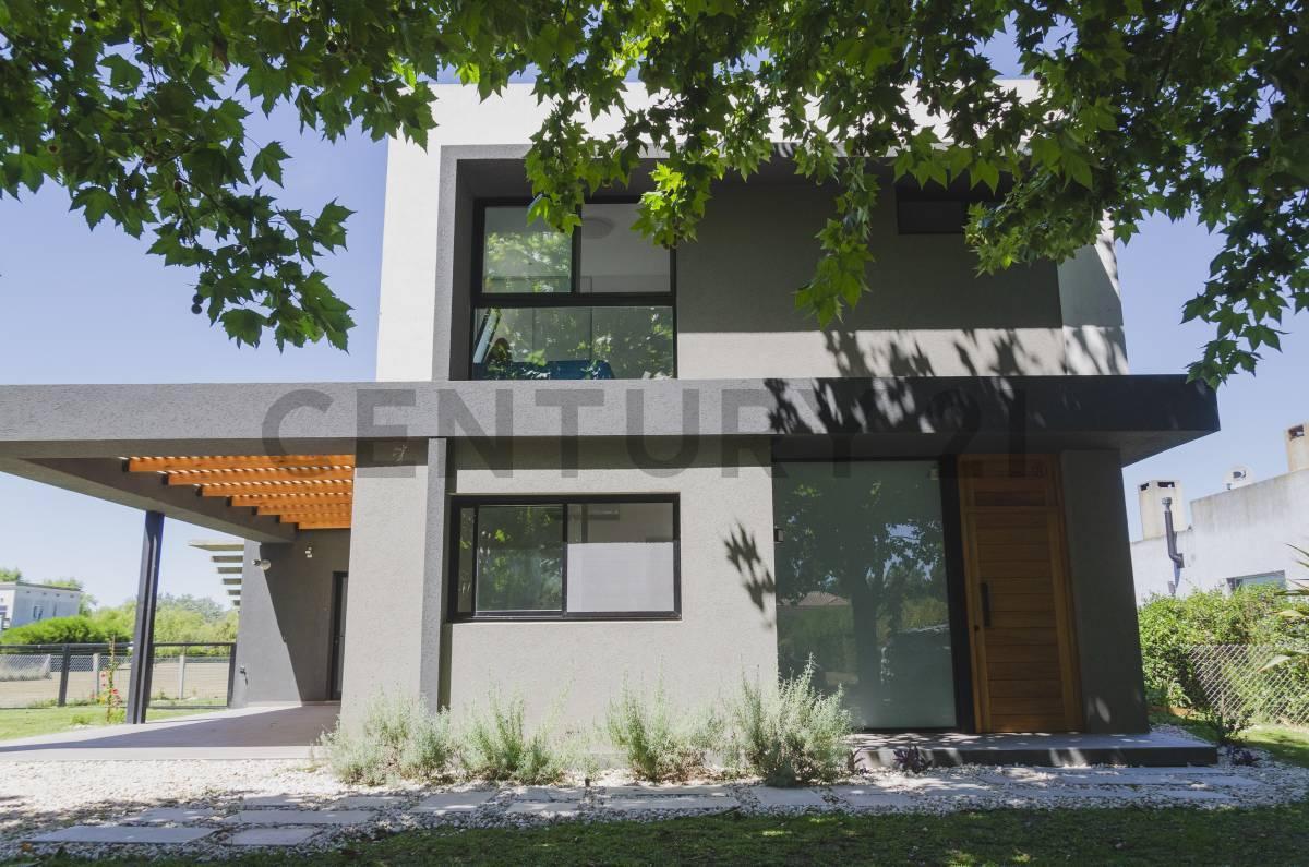 Casa en venta en Haras del Sur II