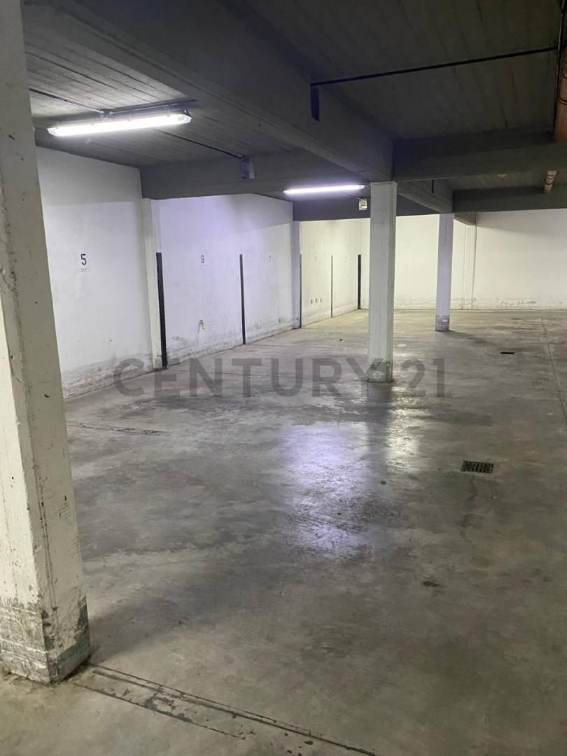 Foto de 47 entre 10 y 11. Cochera cubierta en venta, La Plata, imagen 2
