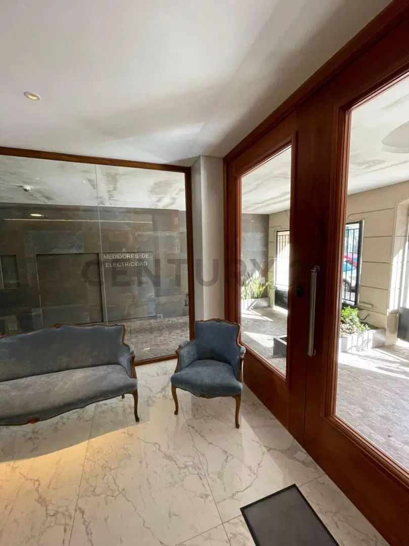 44 entre 11 y 12. Departamento de categoría en venta, 3 dormitorios 2