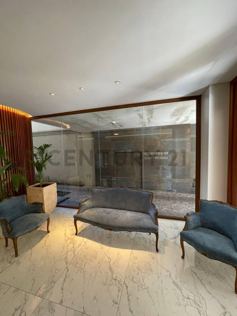 44 entre 11 y 12. Departamento de categoría en venta, 3 dormitorios