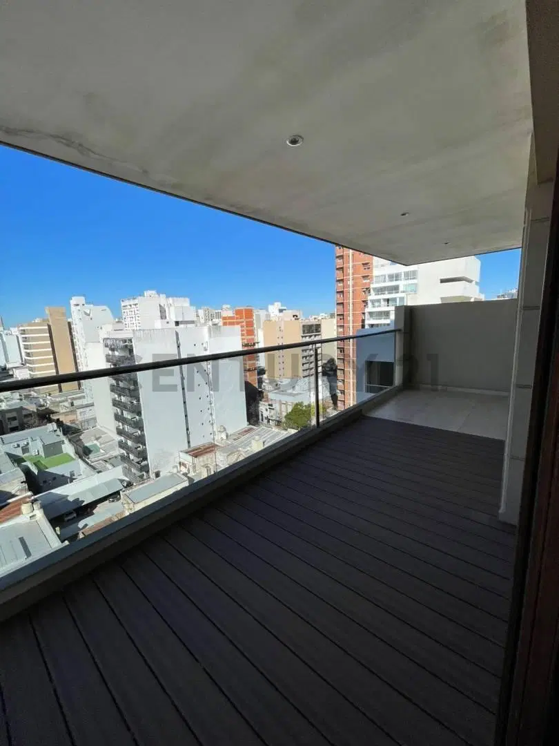 44 entre 11 y 12. Departamento de categoría en venta, 3 dormitorios 5