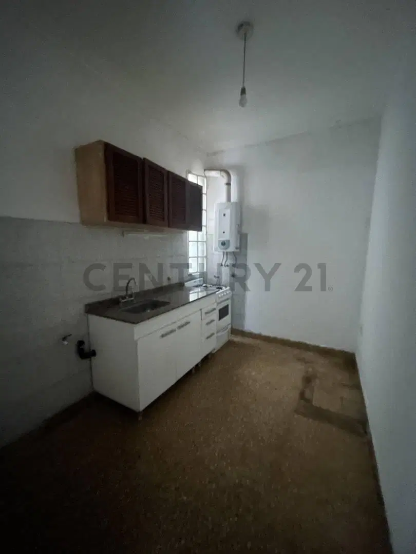 57 entre 11 y 12. Departamento de 2 habitaciones En venta La Plata 3