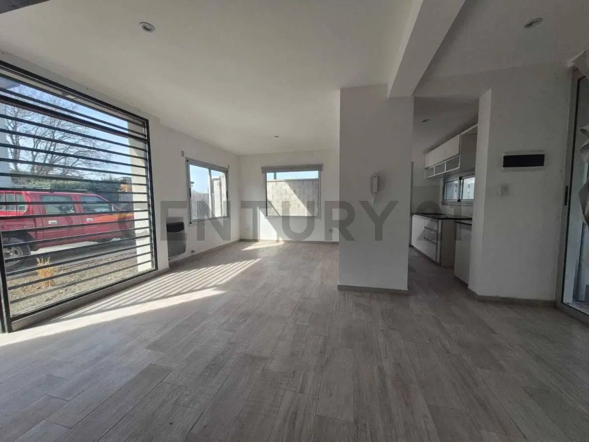 513 Y 143 FINANCIACION!!!  Dúplex Casa en Complejo Cerrado en venta. 2