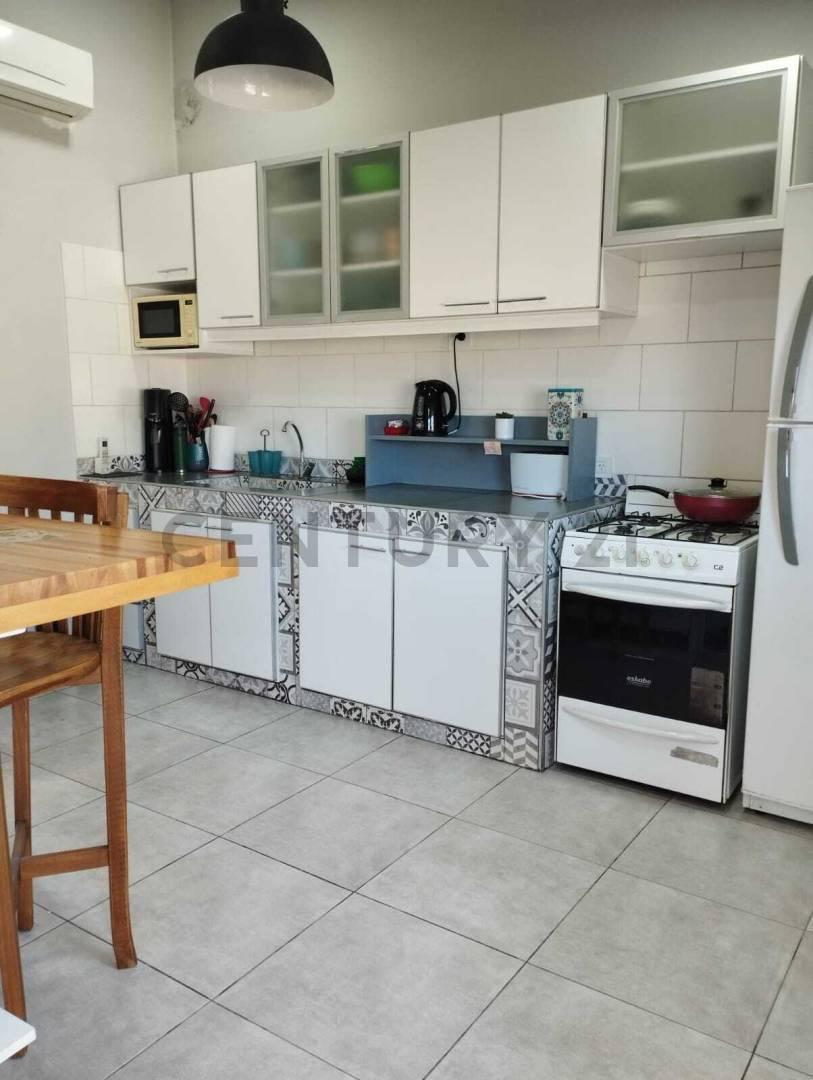 Foto de 181 bis entre 516 y 516 Bis Casa de 2 dormitorios en venta Melchor, imagen 2