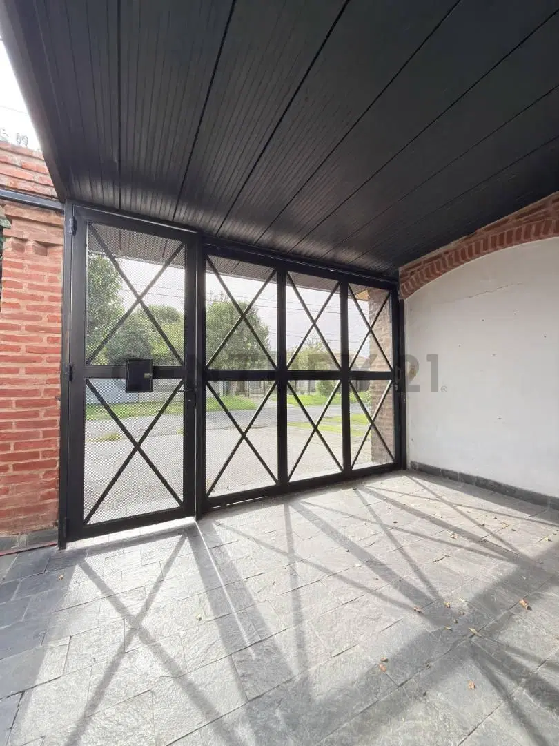 46 entre 138 y 139. Casa de 5 AMBIENTES en Venta, San Carlos, La Plata. 3