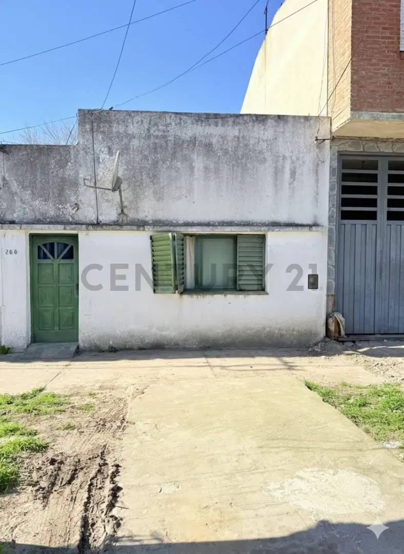 132 entre 37 y 38. Venta de Terreno en La Plata. 3