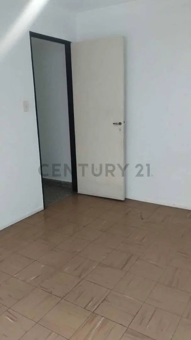 Departamento en Alquiler. Dos Dormitorios. 9 entre 47 y 48. 5